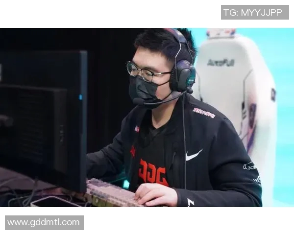 赛后分析：JDG与LNG对抗中的战术意识与团队配合探讨