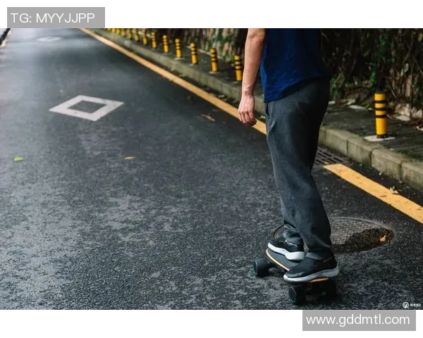 滑板与人生的交织：黄伟的深度对话与成长故事